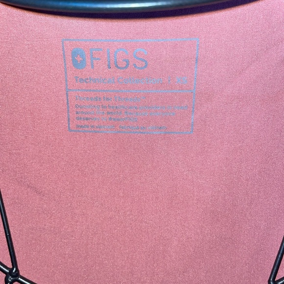 Mauve fig set FIGS Yola Scrub Pants 2 piece set catalina top XS/SM - Picture 8 of 15